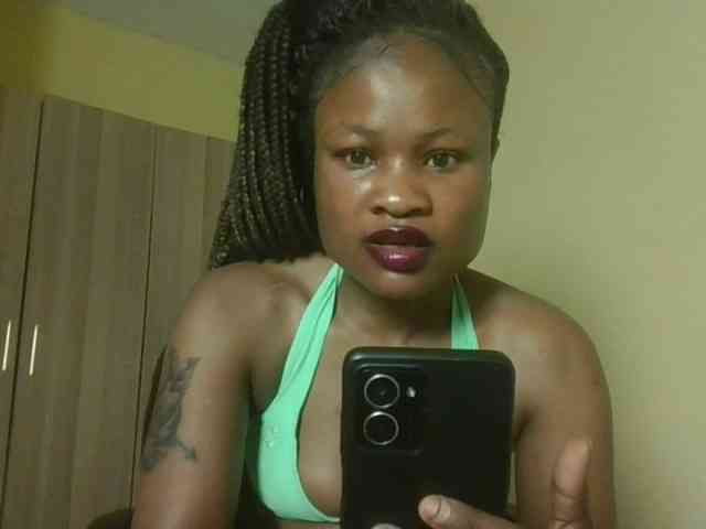 queenivy webcam