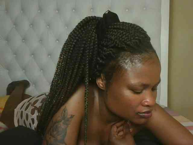 queenivy webcam
