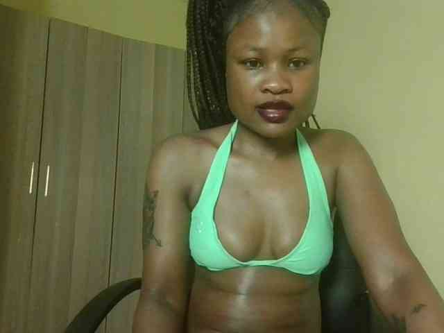 queenivy webcam