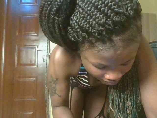 queenivy webcam