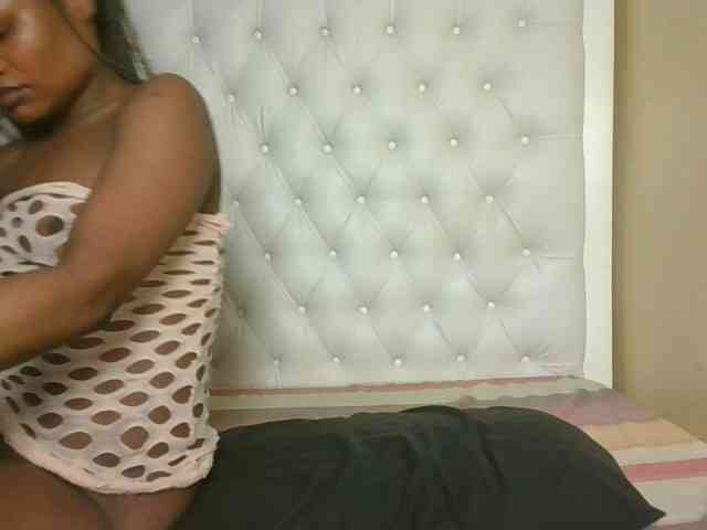 queenivy webcam