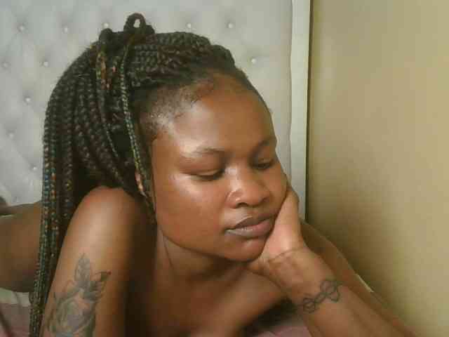 queenivy webcam