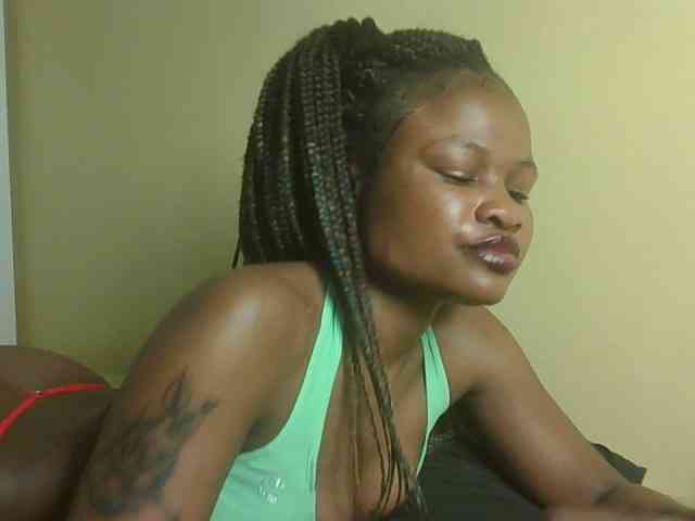 queenivy webcam