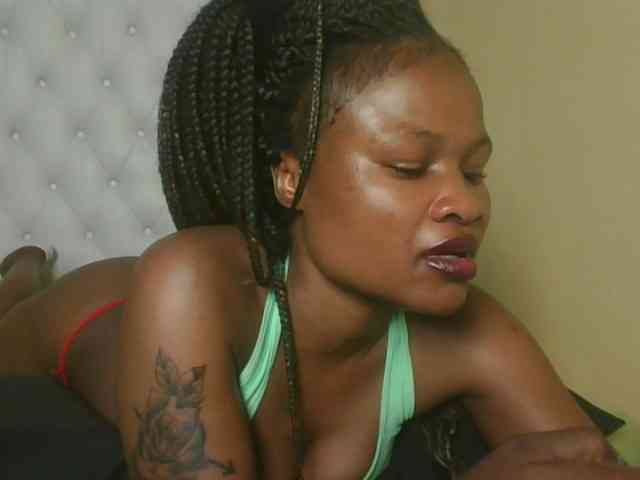 queenivy webcam