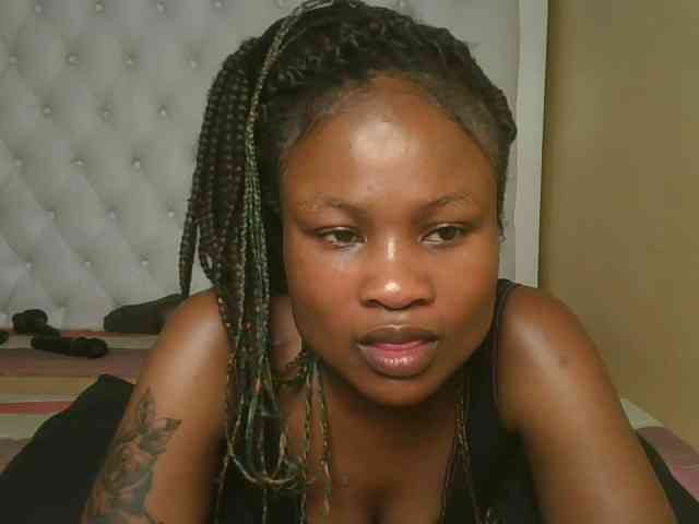 queenivy webcam