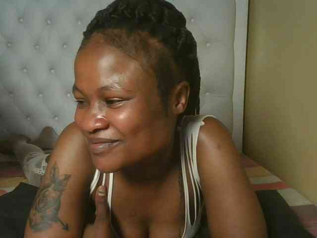 queenivy webcam