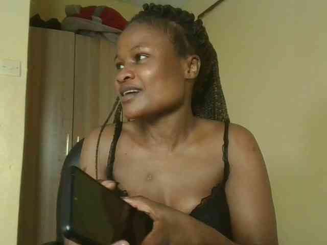 queenivy webcam