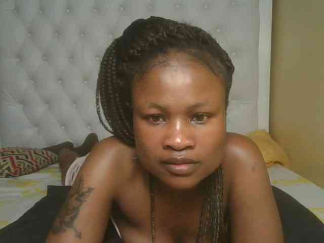 queenivy webcam