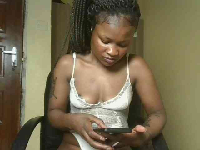 queenivy webcam