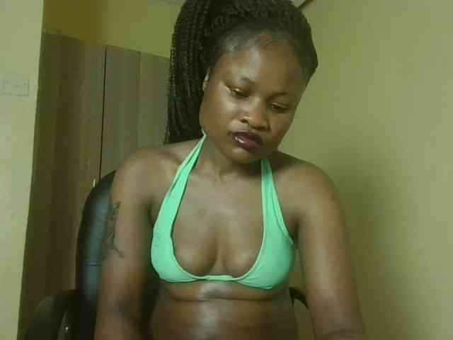 queenivy webcam