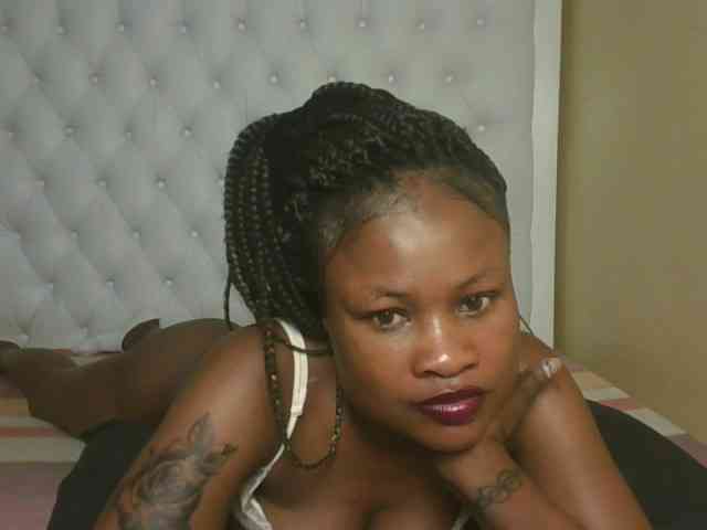 queenivy webcam