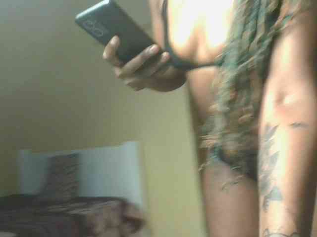 queenivy webcam