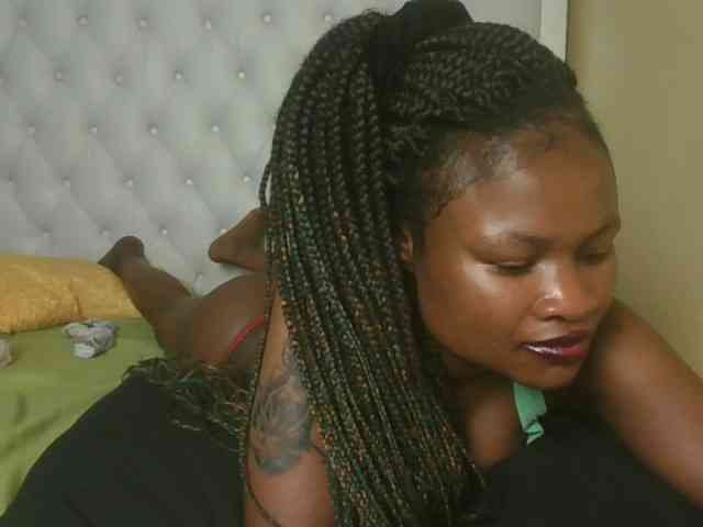 queenivy webcam