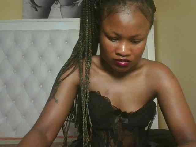 queenivy webcam