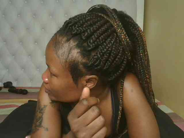 queenivy webcam