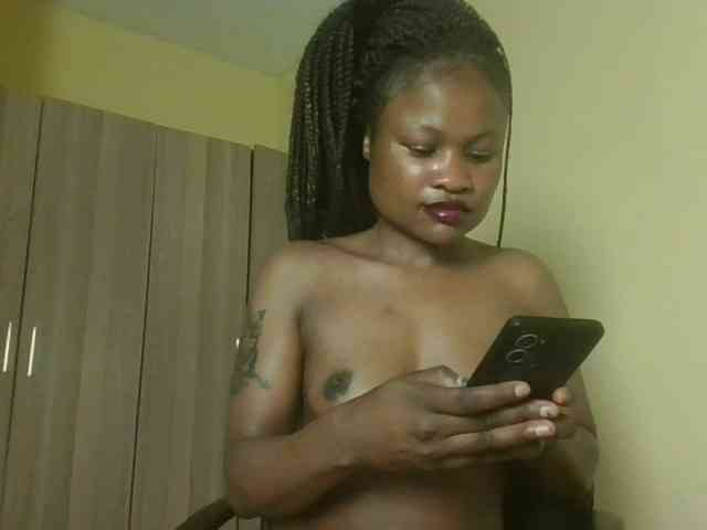 queenivy webcam