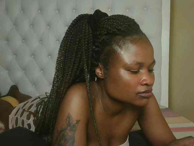 queenivy webcam