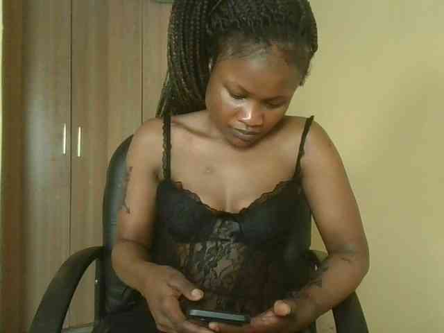 queenivy webcam