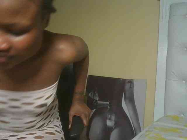 queenivy webcam
