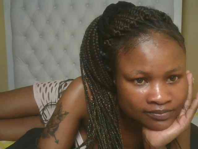 queenivy webcam
