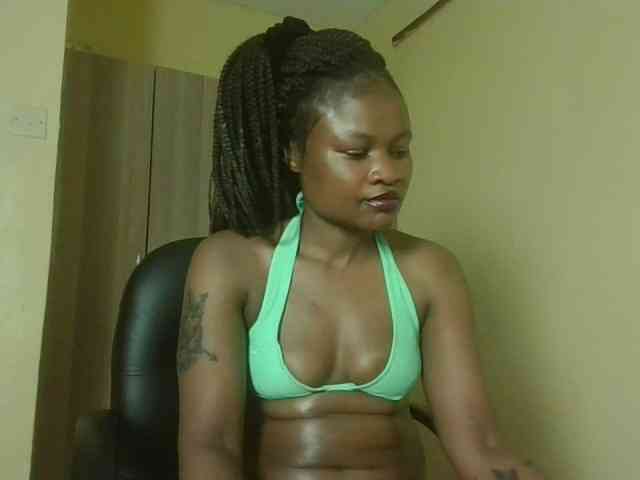 queenivy webcam
