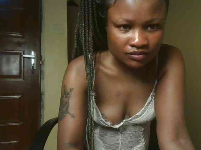 queenivy webcam