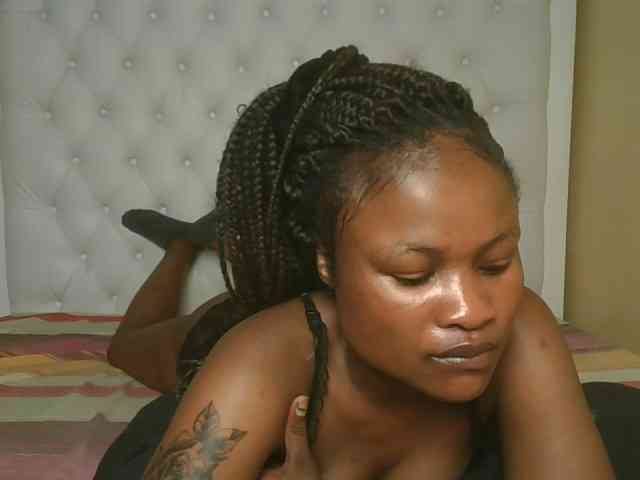 queenivy webcam