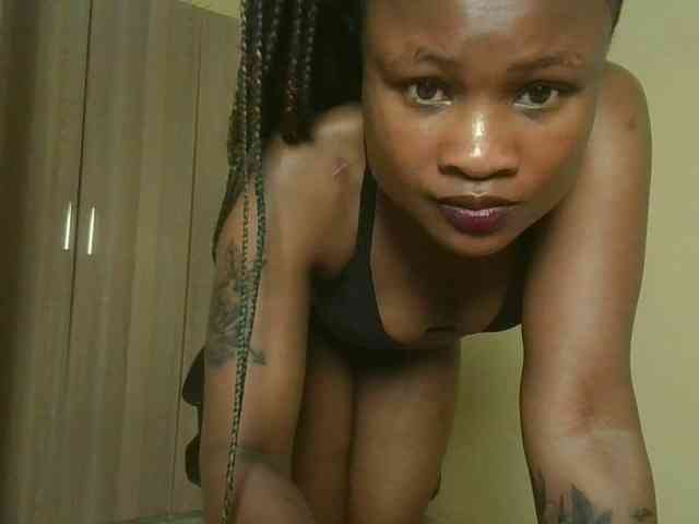queenivy webcam
