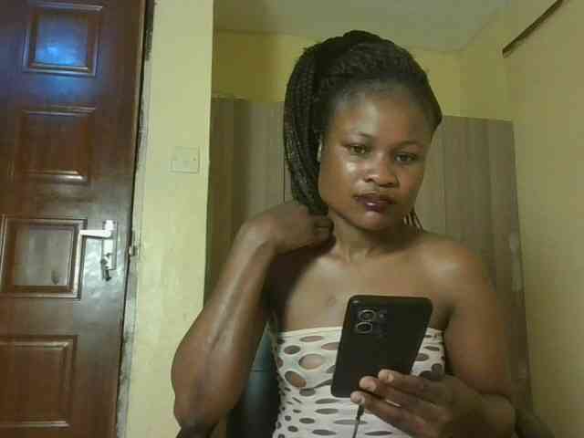 queenivy webcam