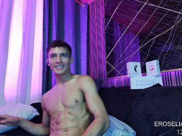 eroseliam eroseliam