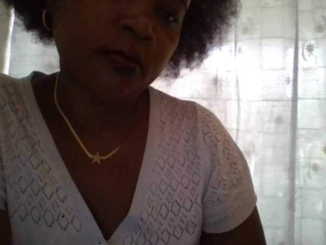 Webcam performer Kushia online show Kushia