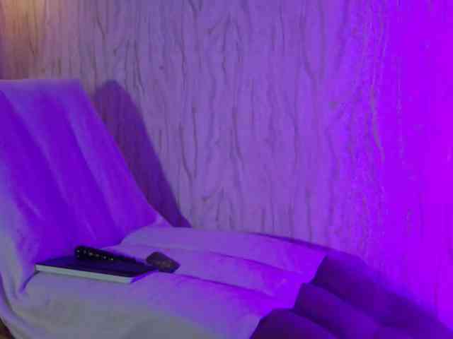 AnastasiaReeves webcam