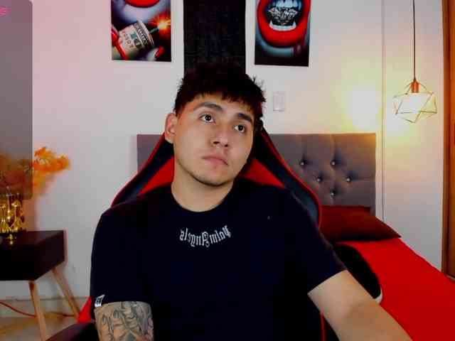 Nicolas-James-Sc Nicolas-James-Sc