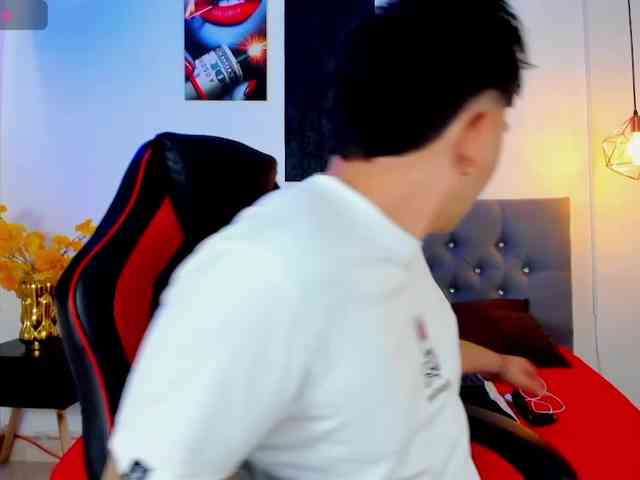 Nicolas-James-Sc