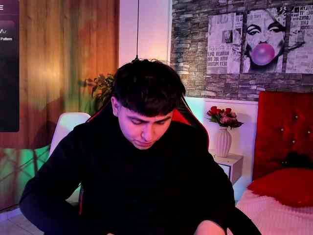 Nicolas-James-Sc Nicolas-James-Sc