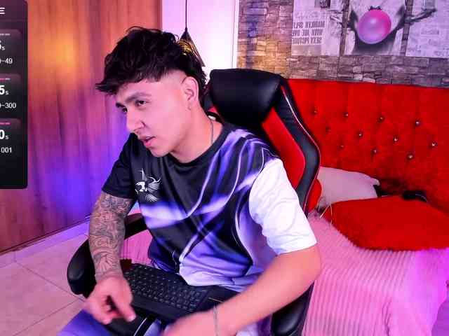 Nicolas-James-Sc Nicolas-James-Sc