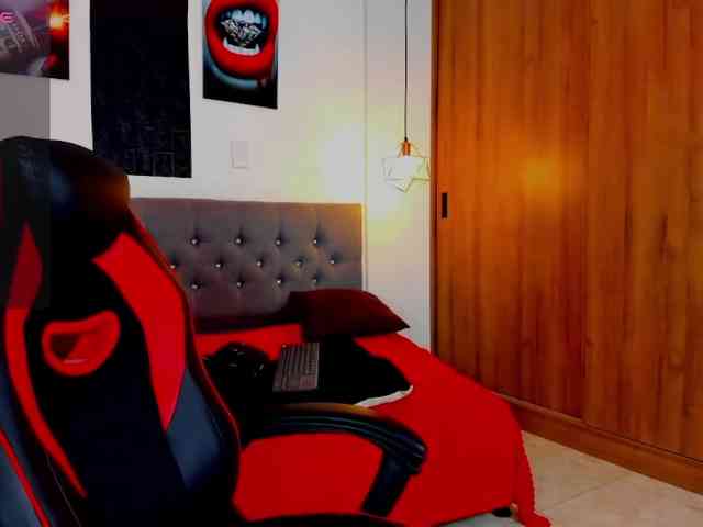 Nicolas-James-Sc Nicolas-James-Sc