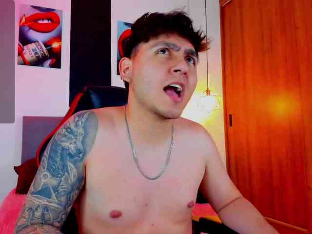 Nicolas-James-Sc Live Webcam on BongaCams