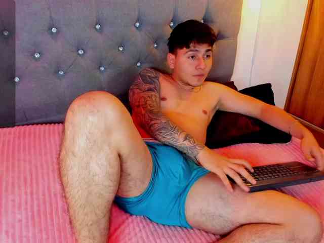 Nicolas-James-Sc Live Webcam on BongaCams