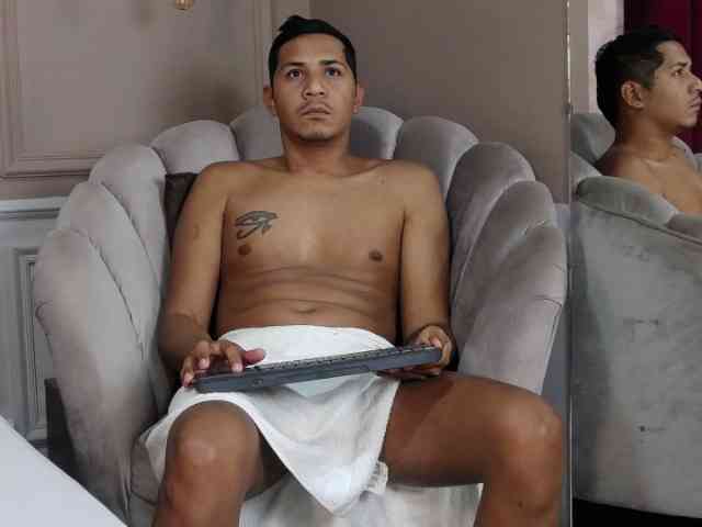 Sanbastianfox Live Webcam on BongaCams