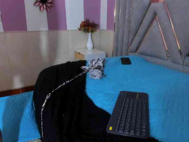 valentinaa-rios webcam