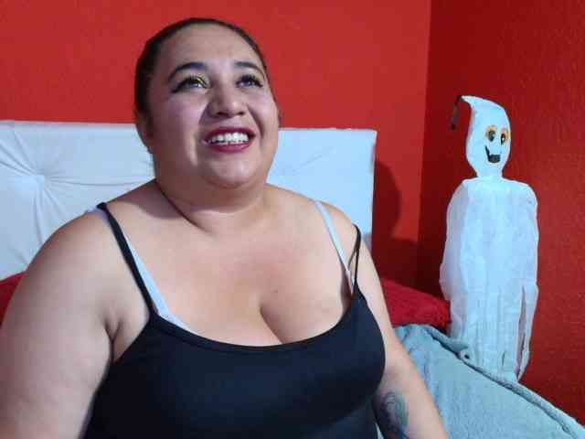 khloe-tomson webcam
