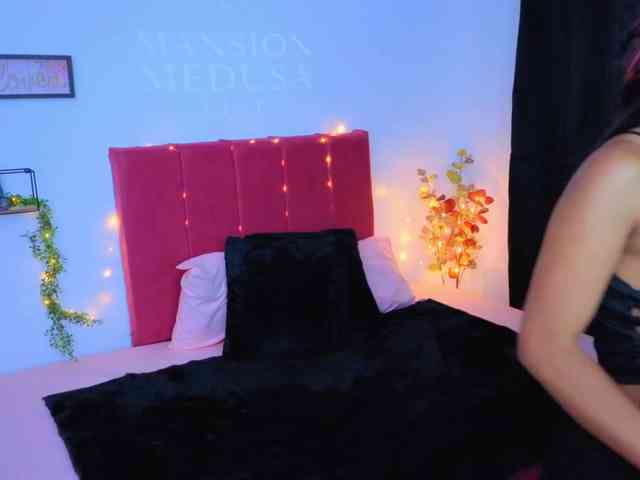 ScarletMedusa webcam