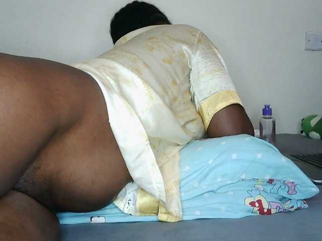 Sexxybhaddiea's BongaCams show and profile