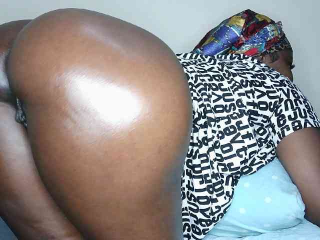 Sexxybhaddiea webcam