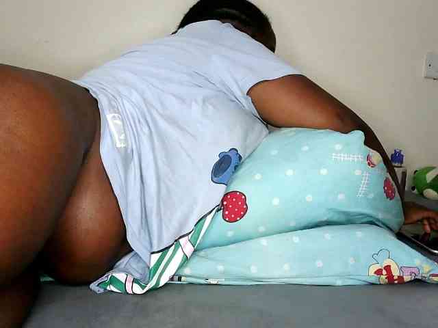 Sexxybhaddiea webcam