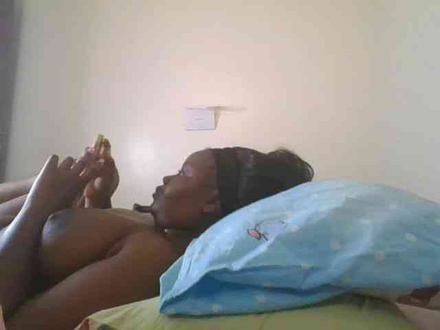 Sexxybhaddiea webcam