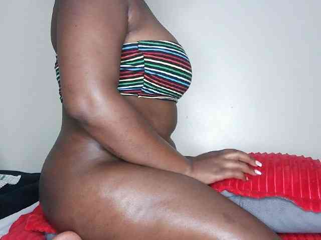 Sexxybhaddiea webcam