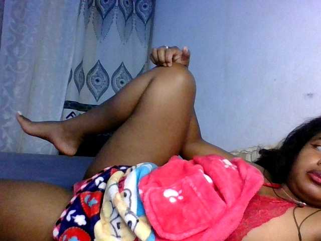 Pauliemarie's BongaCams show and profile