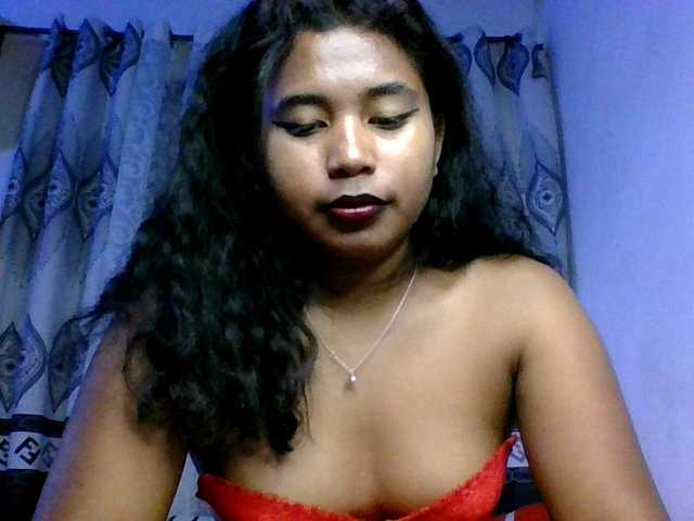 Pauliemarie's BongaCams show and profile